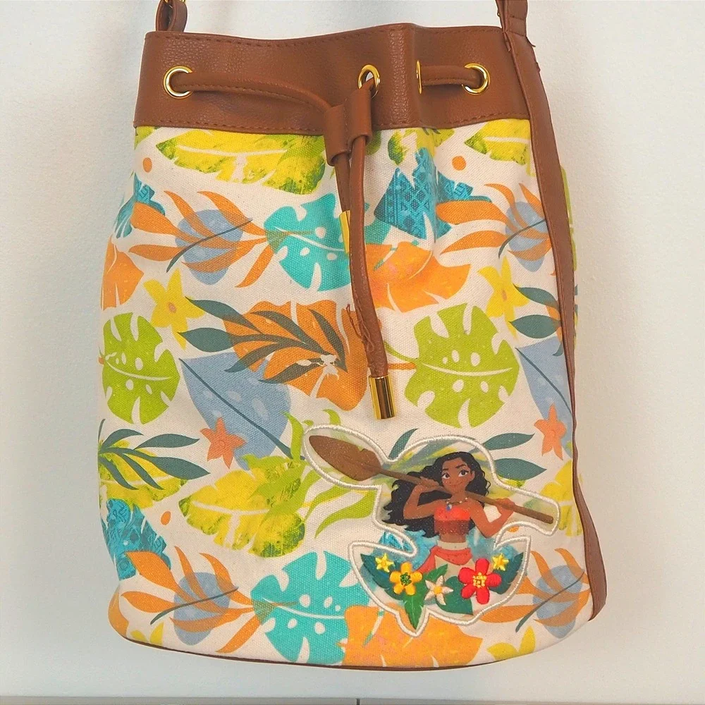 Disney Parks Moana Beach Swim Bag Floral Drawstring Bucket Shoulder Strap‎ Maui